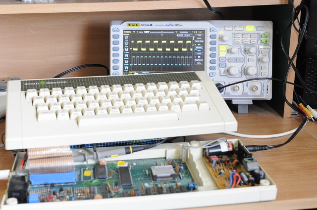 Electron (yellow) and FPGA (blue) audio traces