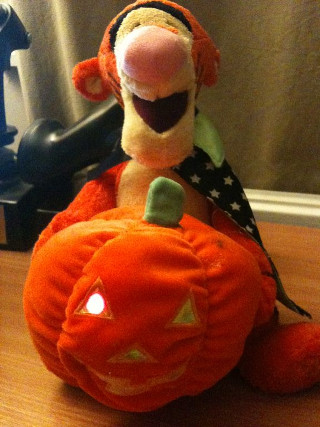 Tigger with flashing pumpkin